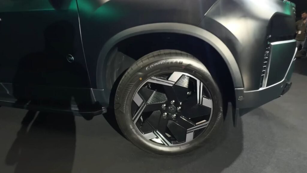 Tata Harrier EV Exterior