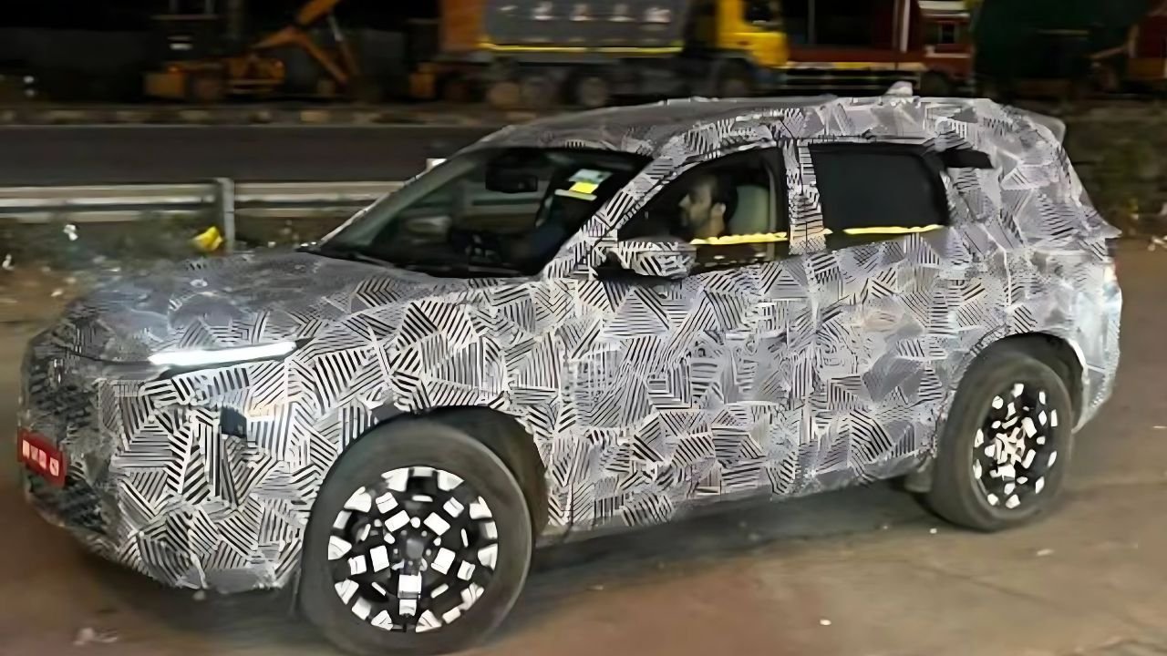 Tata Harrier आणि Safari च्या 2026 मॉडेलचे SPY Shots